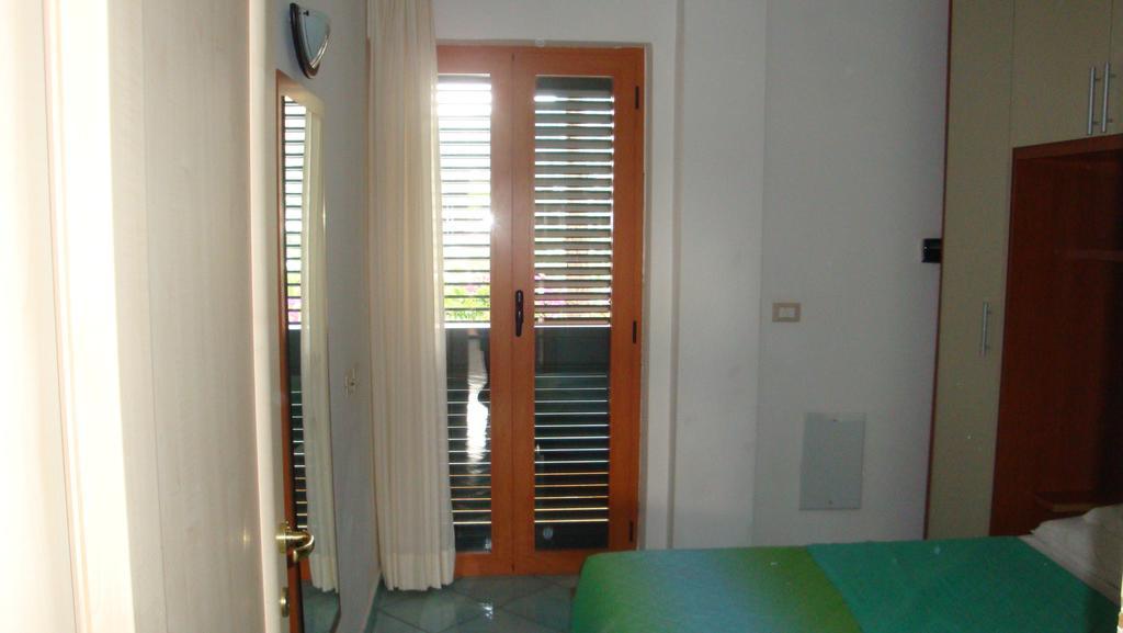 Forio di Ischia Ischia Uno Residence חדר תמונה