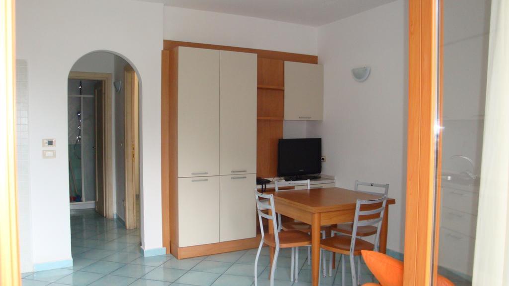 Forio di Ischia Ischia Uno Residence חדר תמונה